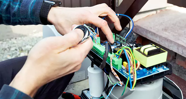 Automatic Driveway Gate Repair in Lynn Haven, FL