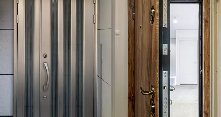 Burglar Proof Front Door Repair in Lynn Haven, FL