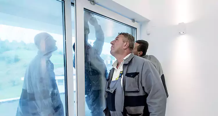 Retractable Screen Door Repair in Lynn Haven, FL