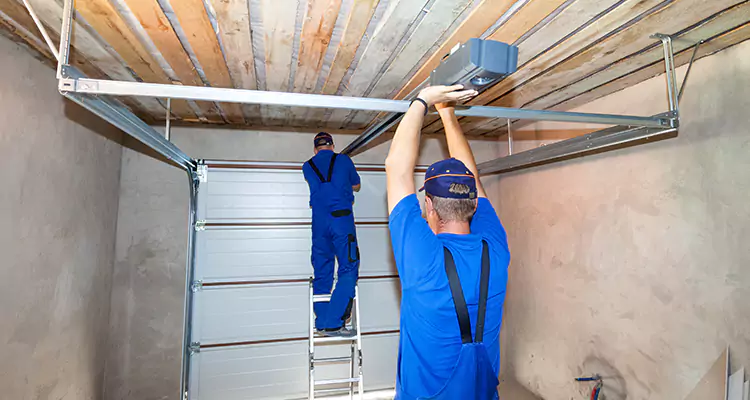 Garage Door Opener Technician in Lynn Haven, FL