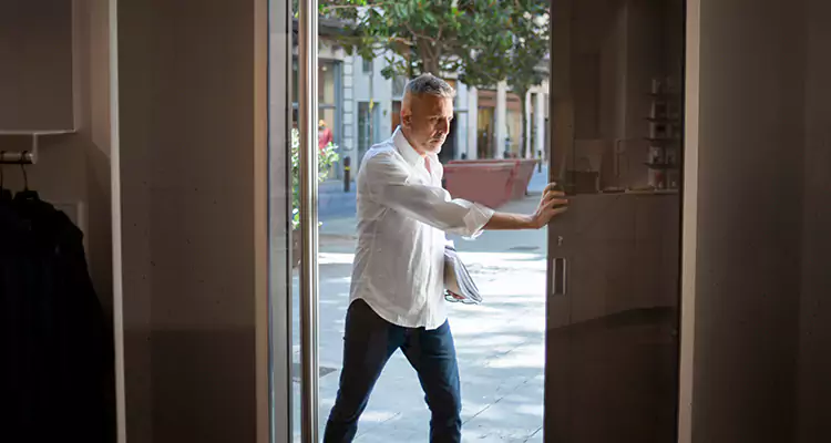 Track Cleaning and Repair for Stuck Doors in Lynn Haven, FL