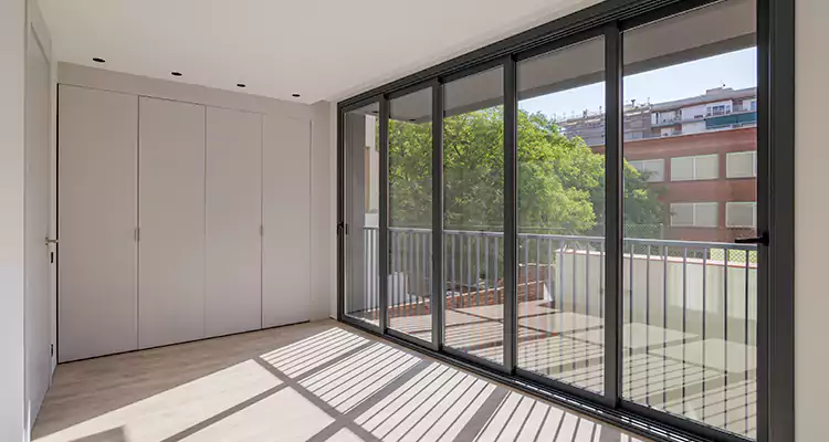 Fix Sliding Screen Door Track in Lynn Haven, FL